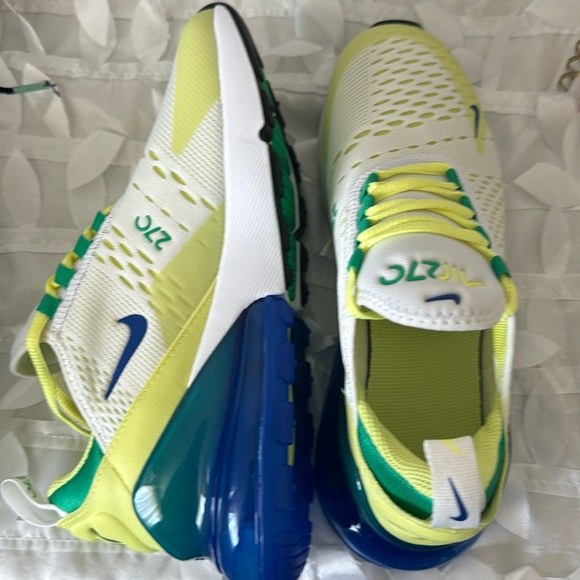 Nike 270 kids, nikes for boys dr martin boots size 13 for boys and size 9 women - Picture 1 of 16